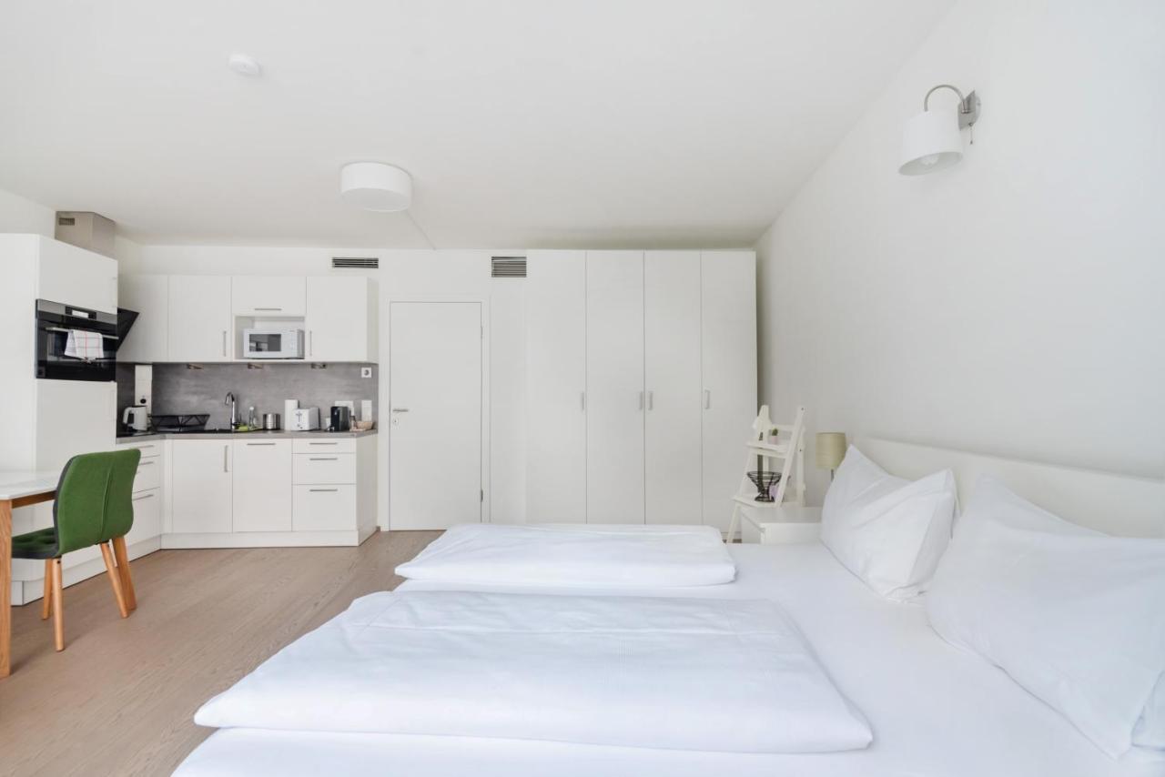 Quiet And Cozy Apartment Next To Mariahilfer Strasse And Naschmarkt With Ac, Minimum 30 Nights Виена Екстериор снимка
