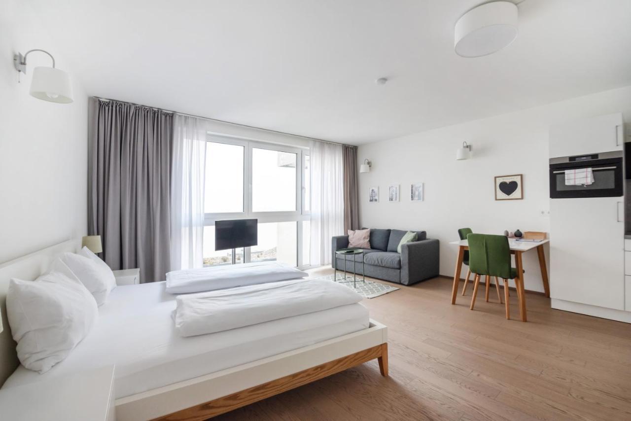Quiet And Cozy Apartment Next To Mariahilfer Strasse And Naschmarkt With Ac, Minimum 30 Nights Виена Екстериор снимка