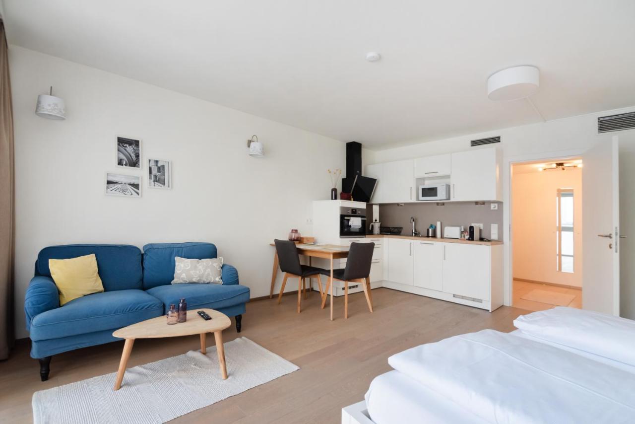 Quiet And Cozy Apartment Next To Mariahilfer Strasse And Naschmarkt With Ac, Minimum 30 Nights Виена Екстериор снимка