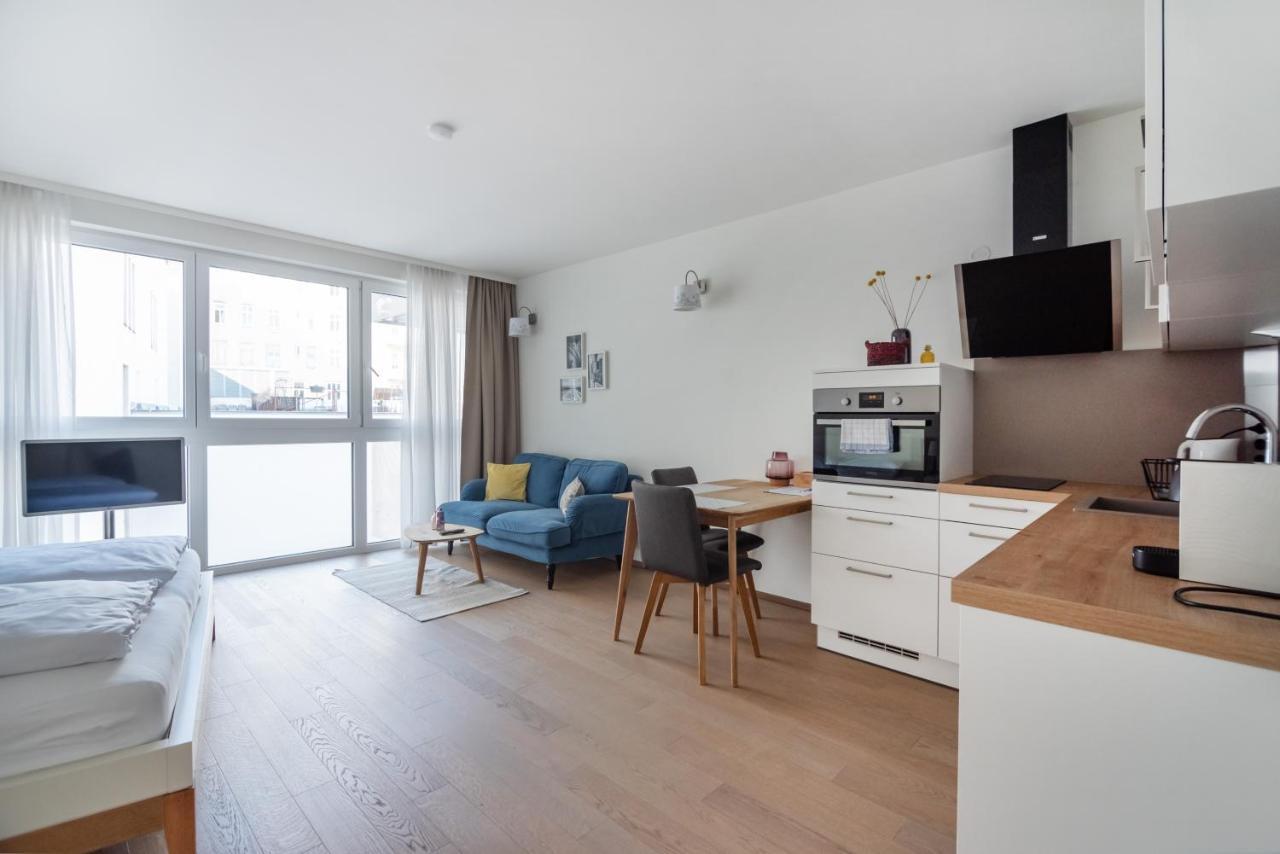 Quiet And Cozy Apartment Next To Mariahilfer Strasse And Naschmarkt With Ac, Minimum 30 Nights Виена Екстериор снимка