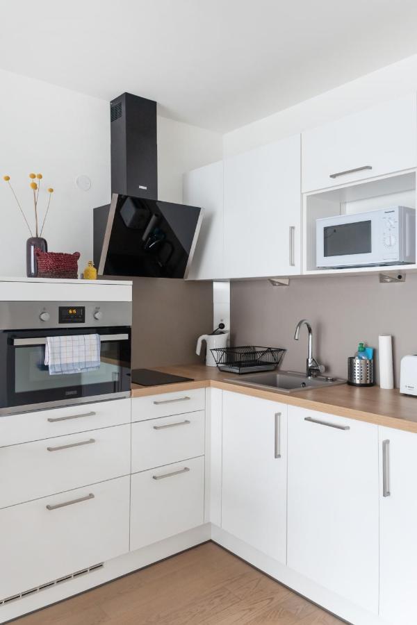 Quiet And Cozy Apartment Next To Mariahilfer Strasse And Naschmarkt With Ac, Minimum 30 Nights Виена Екстериор снимка