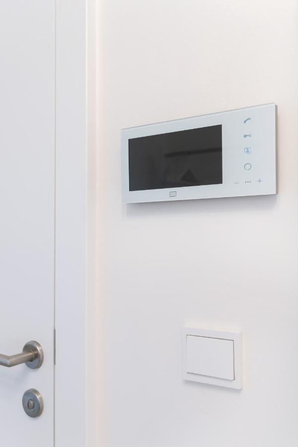 Quiet And Cozy Apartment Next To Mariahilfer Strasse And Naschmarkt With Ac, Minimum 30 Nights Виена Екстериор снимка